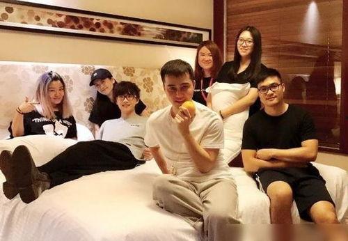 粉红谎言爆料视频,视频揭露真相背后的秘密  第3张