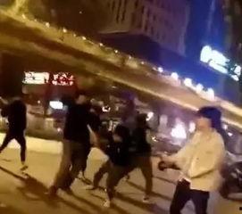 网友爆料殴打男生视频,网友曝光殴打男生现场惊心动魄  第3张